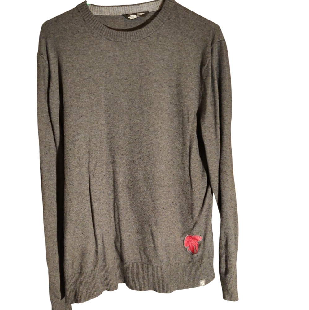Men's North Face sweater